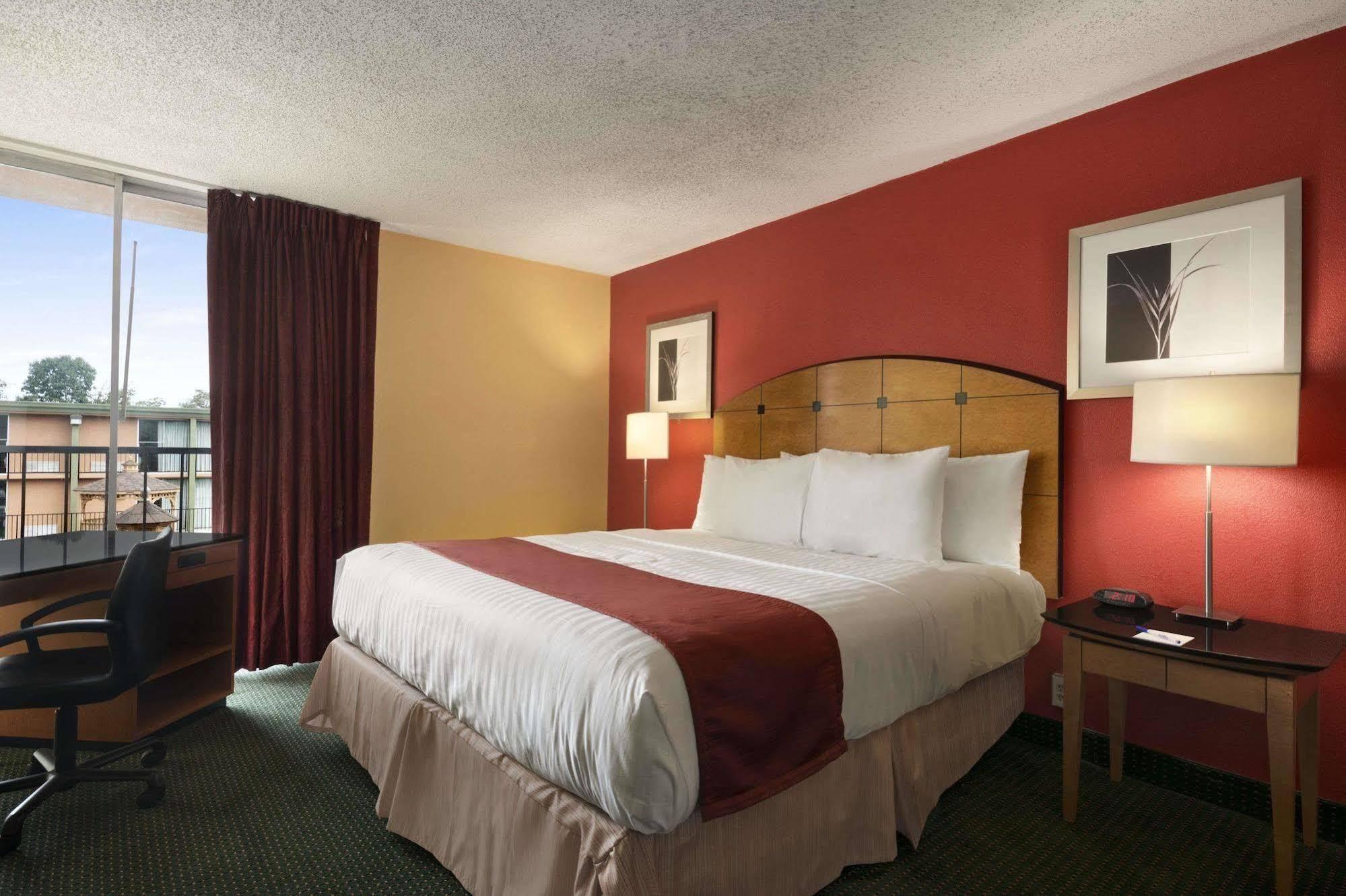 Baymont By Wyndham Salem Roanoke Area Hotell Eksteriør bilde