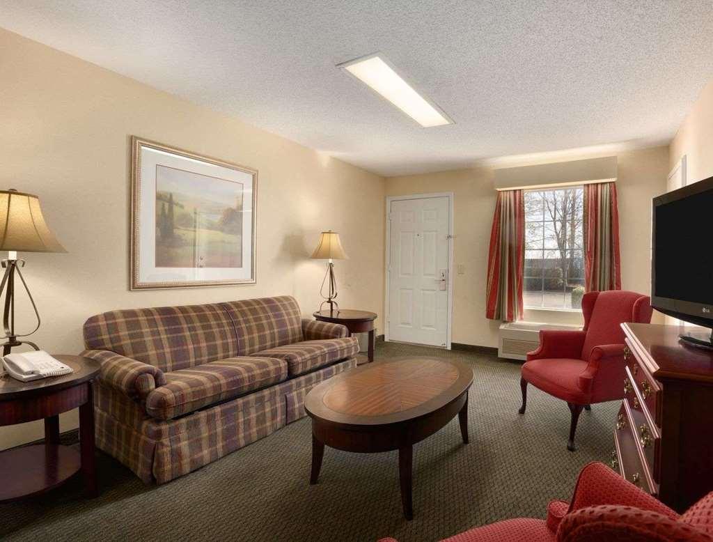 Baymont By Wyndham Salem Roanoke Area Hotell Rom bilde